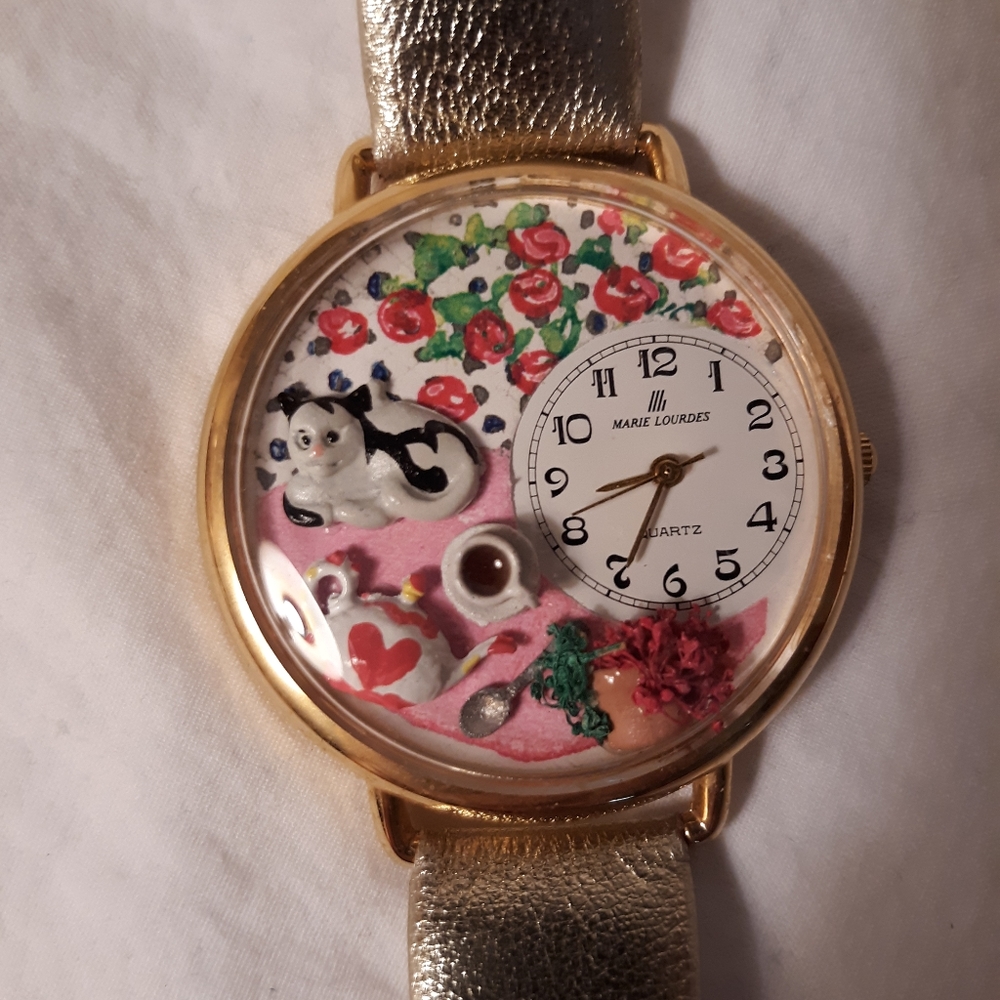 Cute cat watch
